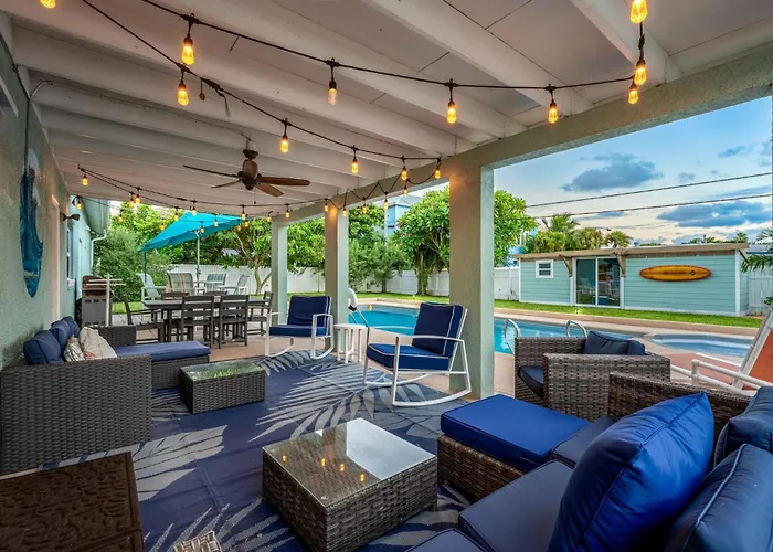Tiki Blue Two-Fun For Big Groups-Walk To Beach, Hot Tub, Heated Pool